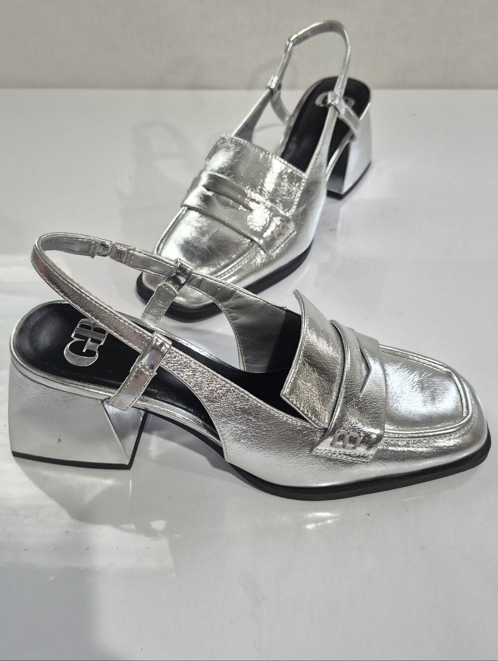 Gianni Bini Silver Metallic Slingback Block Heel Loafer Size 7M